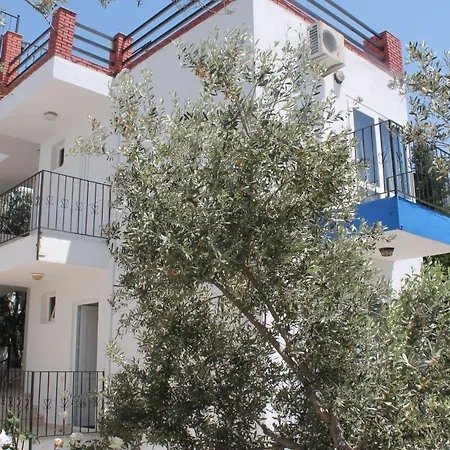 Pensión Lizo Kalkan